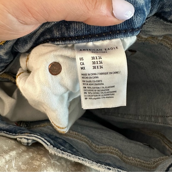 American Eagle Mens Airflex Lightwash Jeans - Picture 8 of 8